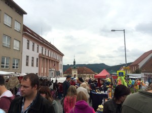A view of the market at the hody.